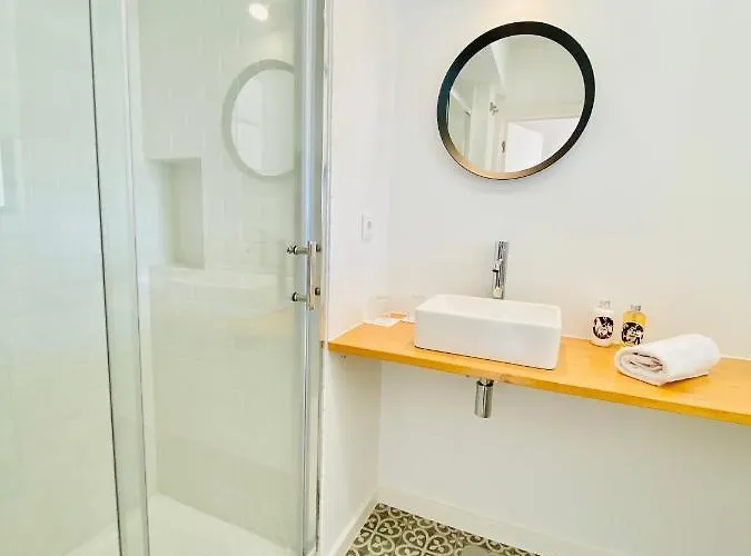 The Postcard Avenue Lisboa