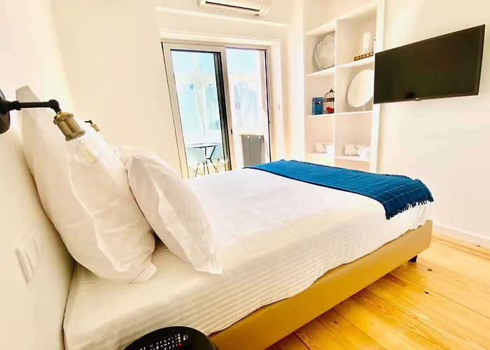 The Postcard Avenue Bed & Breakfast