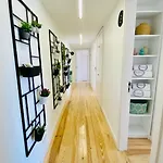 The Postcard Avenue Bed and Breakfast 4*