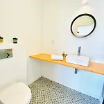 The Postcard Avenue Bed and Breakfast Lisboa